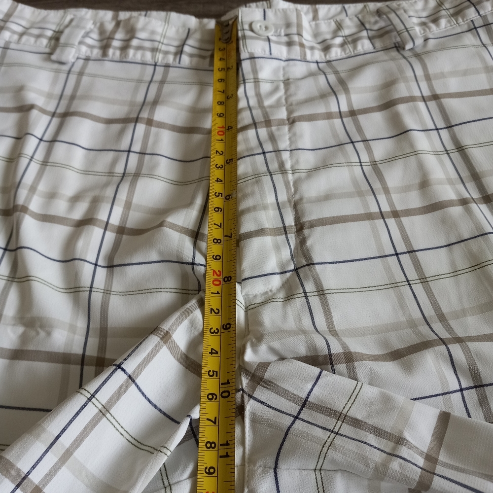 Mens Nike Golf FIT Dry White Plaid Athletic Chino Golf Shorts Casual - Picture 7 of 10